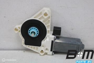 Raammotor rechtsvoor VW Golf 7 5Q04959802B beschikbaar voor biedingen