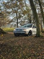 Golf 4 met nieuwe distributieriem, Auto's, Voorwielaandrijving, 4 cilinders, Euro 4, Zilver of Grijs