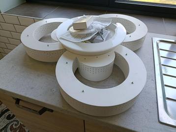 NIEUWE MEERKLEURIGE LED PLAFONDLAMP + AFSTANDSBEDIENING beschikbaar voor biedingen