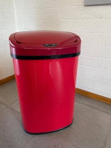 vuilbak met sensor beschikbaar voor biedingen