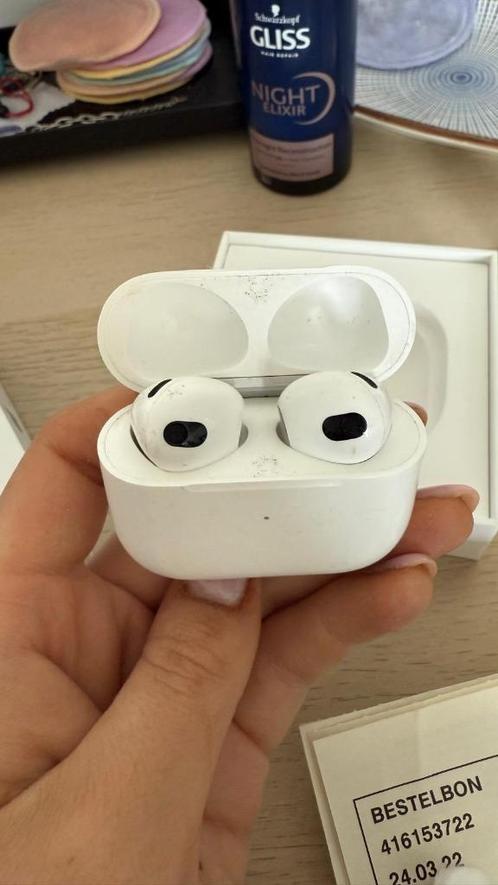 Airpods, Telecommunicatie, Mobiele telefoons | Oordopjes, Zo goed als nieuw, Ophalen