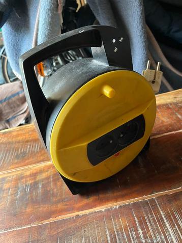 Kabelhaspel  10 meter  ,kabel 3x1,2mm beschikbaar voor biedingen