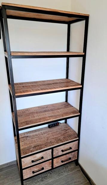 Bibliothèque Kyan – Leen Bakker – comme neuve – achetée en f, 25 à 50 cm, Comme neuf, 50 à 100 cm, Avec tiroir(s)