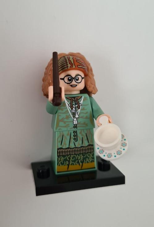LEGO Harry Potter Series 1 - Professor Trelawney Minifig, Enfants & Bébés, Jouets | Duplo & Lego, Comme neuf, Lego, Ensemble complet