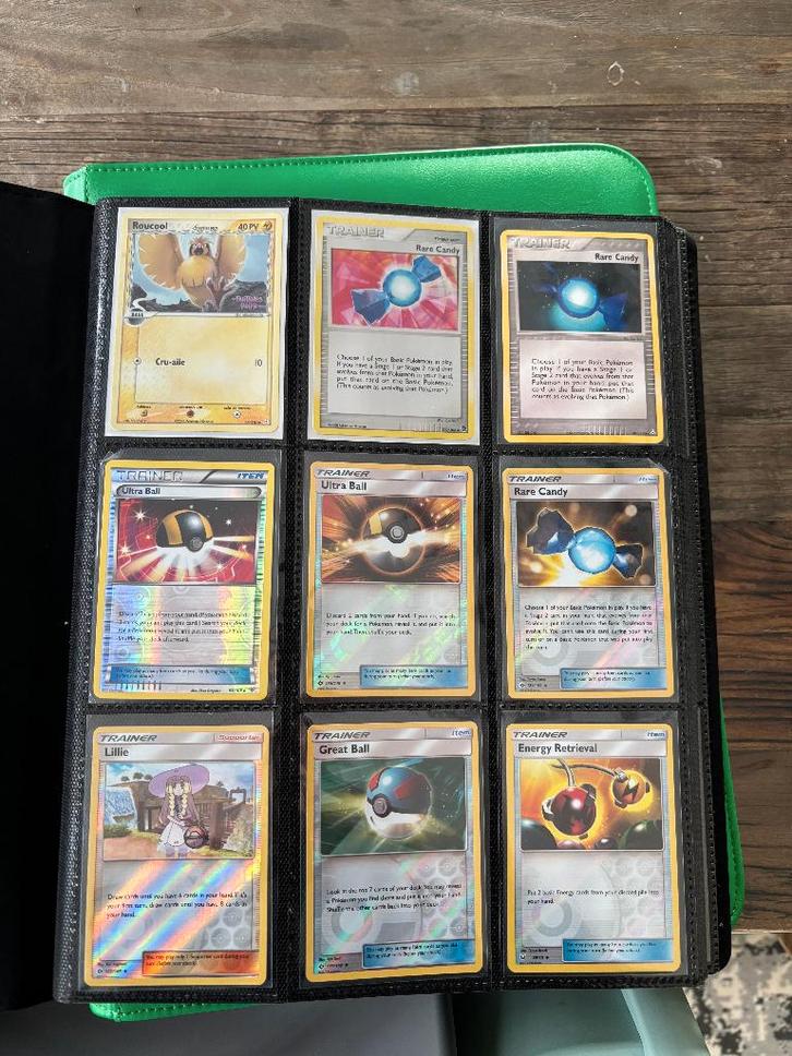 Pokémon lot met Reverse Holo Trainers & Vintage Kaarten!, Hobby en Vrije tijd, Verzamelkaartspellen | Pokémon, Zo goed als nieuw