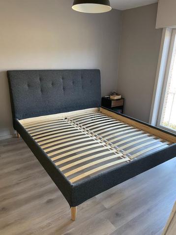 Ikea gestoffeerd bed IDANAS 1m80 incl lattenbodem beschikbaar voor biedingen
