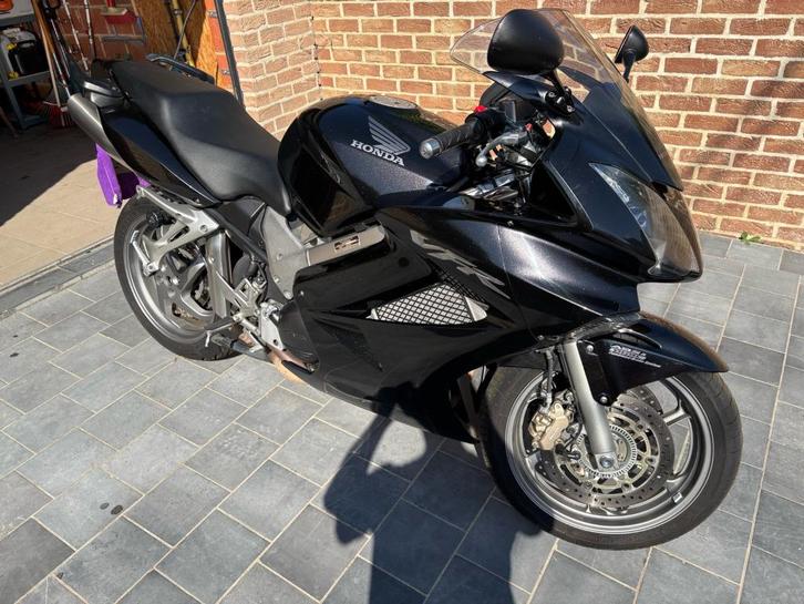 ️ Honda VFR800 VTEC ABS – 2008 – 31.000 km – Parfait état, Motoren, Motoren | Honda, Particulier, Sport, meer dan 35 kW, 4 cilinders