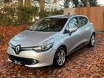 Renault Clio 1.2i Automaat-Navigatie-Parkeersensoren-Bluetoo, Auto's, Euro 5, Gebruikt, Zwart, 4 cilinders