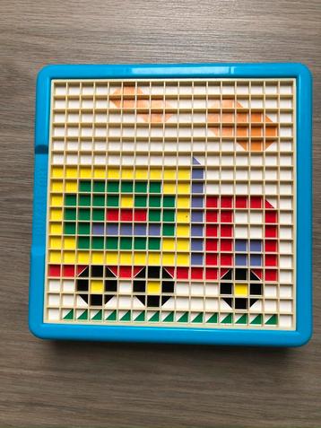 Blokjespuzzel om fijne motoriek te oefenen beschikbaar voor biedingen