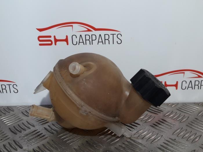 Réservoir d'expansion d'un Peugeot 308, Autos : Pièces & Accessoires, Autres pièces automobiles, Peugeot, Utilisé, 3 mois de garantie