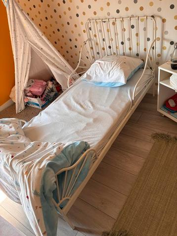 Ikea meegroeibed, Kinderen en Baby's, Kinderkamer | Bedden, Ophalen, Zo goed als nieuw, Matras