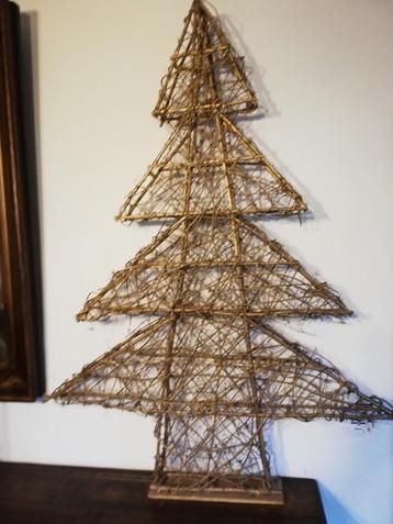 Handgemaakte rieten kerstboom