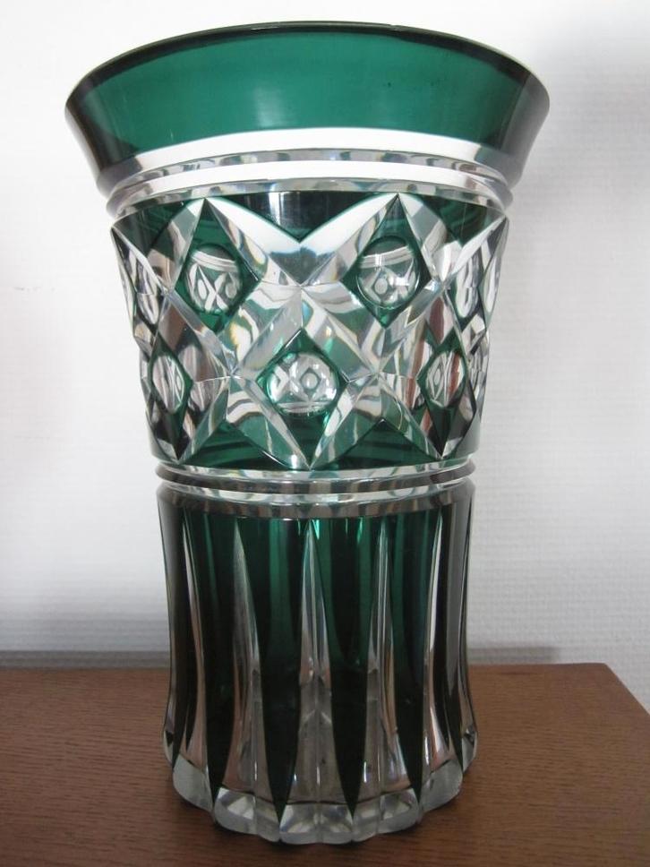 Val Saint Lambert, vase en cristal vert, FISSURE !!!, Antiquités & Art, Antiquités | Verre & Cristal, Enlèvement