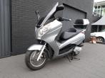 Honda Silverwing 125cc motoscooter  in prima staat 12500km, Motoren, Scooter, Particulier, 125 cc, 11 kW of minder