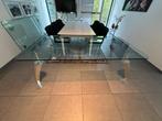 Tafel met glazen tafelblad en ijzeren poten, Huis en Inrichting, Ophalen, 50 tot 100 cm, Vijf personen of meer, 150 tot 200 cm