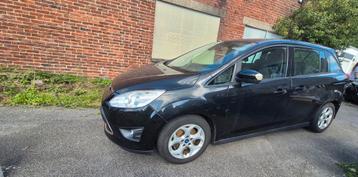 Ford grand cmax export . Faire offre papier en ordre.  Roule beschikbaar voor biedingen