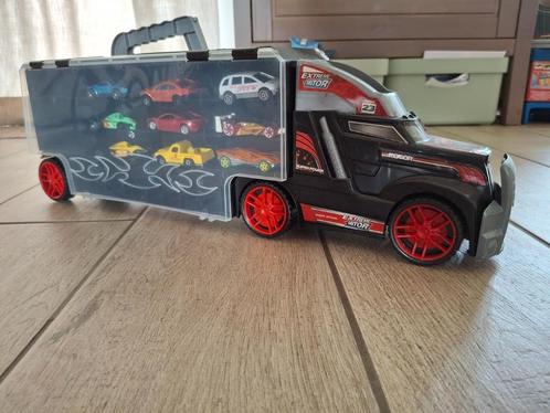 Speelgoedtruck met 9 metalen autootjes en koffer, Kinderen en Baby's, Speelgoed |Speelgoedvoertuigen, Ophalen