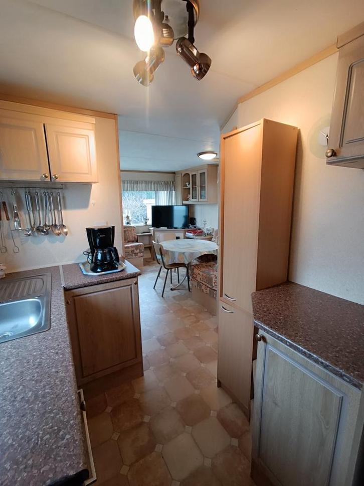 Huiselijke stacaravan met inboedel te koop, Caravanes & Camping, Caravanes résidentielles, Enlèvement