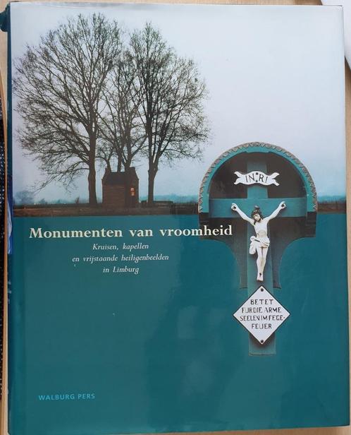 Monumenten van Vroomheid, Boeken, Kunst en Cultuur | Architectuur, Zo goed als nieuw, Overige onderwerpen, Ophalen of Verzenden