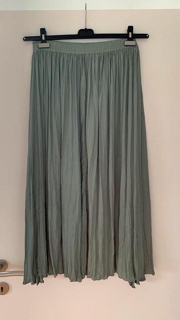 Plooirok Mango, maat L, groen, in perfecte staat, Taille 42/44 (L), Mango, Enlèvement ou Envoi, Comme neuf