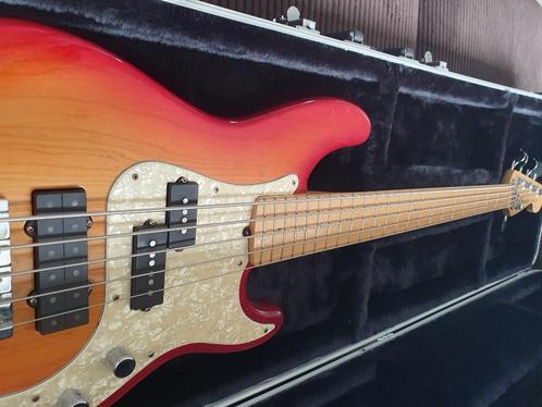 Fender Precision V PJ 2003, Muziek en Instrumenten, Snaarinstrumenten | Gitaren | Bas, Gebruikt, 5-snarig, Ophalen of Verzenden