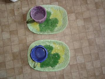 2 plateaux déjeuner très décoratifs avec tasses, Enlèvement