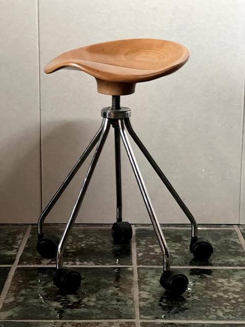 Jamaica stool design kruk hocker Pepe Cortes werkkruk, Huis en Inrichting, Krukjes, Hout, In hoogte verstelbaar, Ophalen of Verzenden