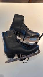 Kunstschaatsen maat 41, Ophalen, Zo goed als nieuw, Kunstschaatsen