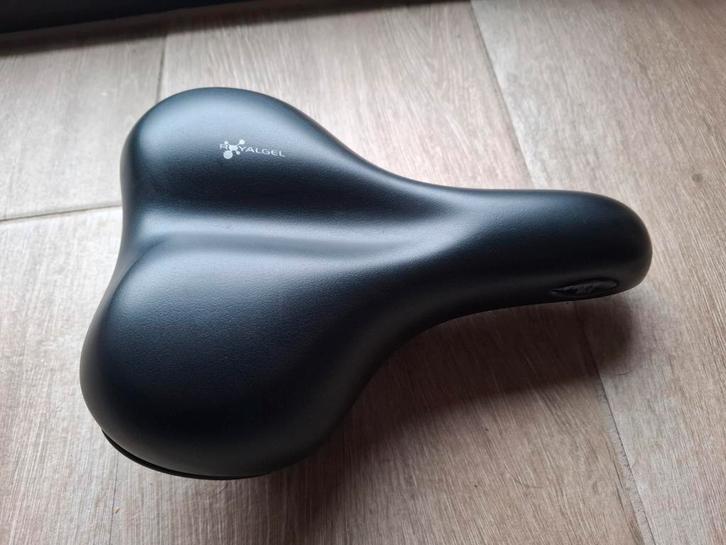 Selle royal gelzadel, Fietsen en Brommers, Fietsonderdelen, Zo goed als nieuw, Algemeen, Zadel, Ophalen of Verzenden