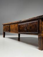 Spaanse salontafel antiek 18e eeuw, Antiek en Kunst, Ophalen