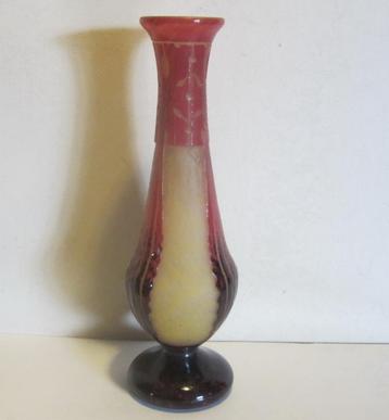 Antieke Le Verre Français vaas cameo glas ca 1925 beschikbaar voor biedingen