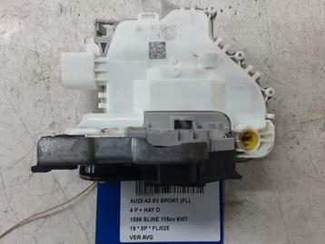 SERRURE DE PORTE AVANT GAUCHE Audi A3 Sportback (8VA / 8VF), Utilisé, Gauche, Audi