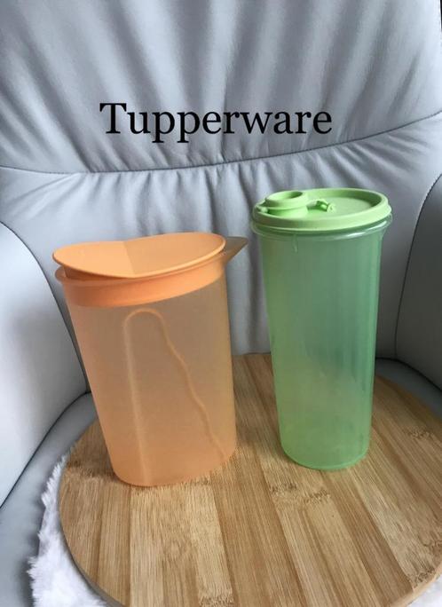 Tupperware 1 oranje klik klak kan en 1 groene bewaardoos ., Huis en Inrichting, Keuken | Tupperware, Zo goed als nieuw, Beker of Kan