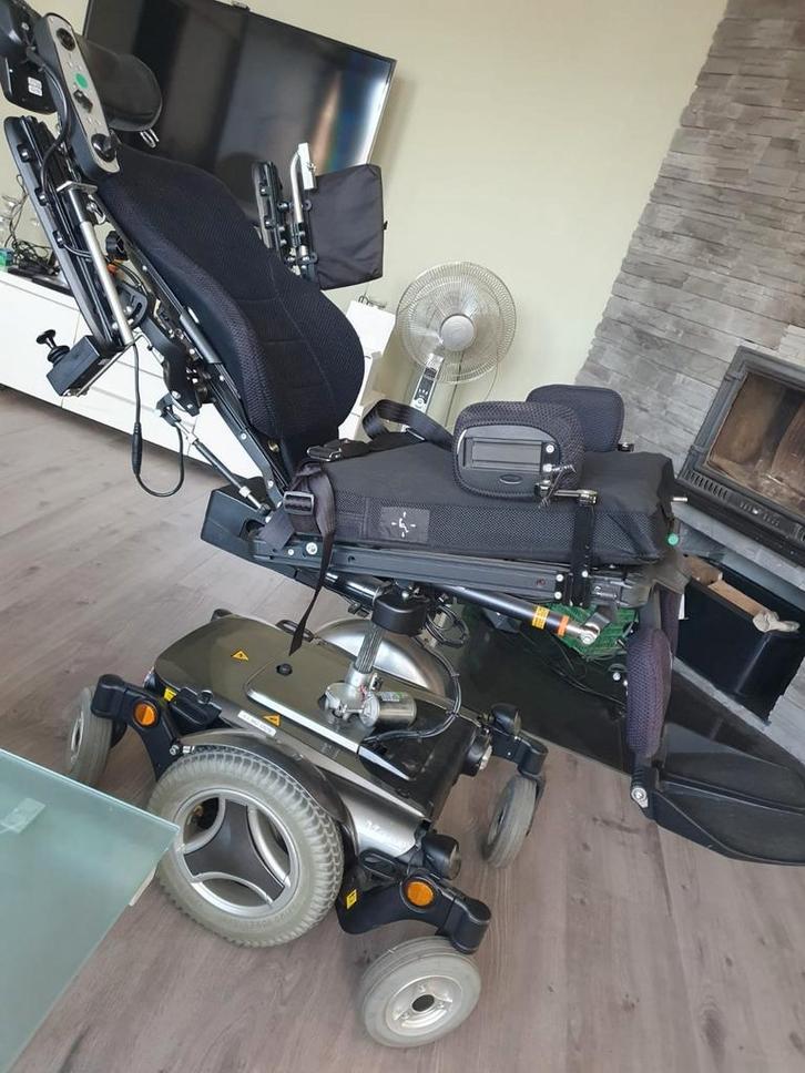 Permobil Elektrische rolstoel NIEUWE BATTERIJEN‼️‼️, Diversen, Rolstoelen, Zo goed als nieuw, Elektrische rolstoel, Ophalen