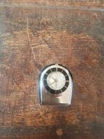 Reveil de bureau Jeager Lecoultre, Enlèvement