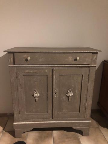 Commode ancienne patinée  beschikbaar voor biedingen