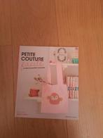 livre couture, Hobby & Loisirs créatifs, Enlèvement, Comme neuf, Autres types