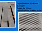 Verschillende stukken geperforeerde plaat 2 mm - gaten 10mm, Doe-het-zelf en Bouw, Metalen, Ophalen, Nieuw, IJzer