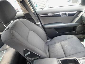 STOEL RECHTS VOOR Mercedes-Benz C (W204) (01-2007/03-2014) beschikbaar voor biedingen