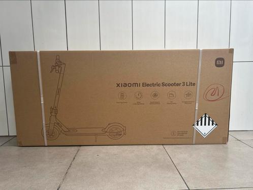 Te koop: Gloednieuwe Xiaomi Electric Scooter 3 Lite, Fietsen en Brommers, Steps, Nieuw, Elektrische step (E-scooter), Ophalen of Verzenden