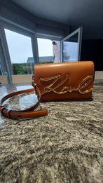 Sac en cuir Karl Lagerfeld signature , jamais utilisé, Ophalen of Verzenden, Nieuw, Bruin, Schoudertasje