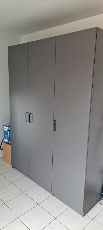 Pax kleerkast 3 deuren grijs, Ophalen, Strak, 100 tot 150 cm, 200 cm of meer