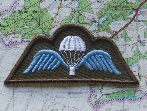 Ailes parachutiste belge années 1970/80 insigne jamais monté, Verzamelen, Militaria | Algemeen, Landmacht, Embleem of Badge, Verzenden