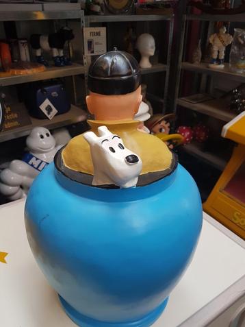 Kuifje en Bobby decoratie beeld beschikbaar voor biedingen