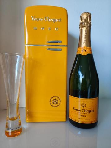 Veuve Clicquot par SMEG, Champagne Brut 75cl, (250 ans), Neuf, Enlèvement ou Envoi, Pleine, Champagne