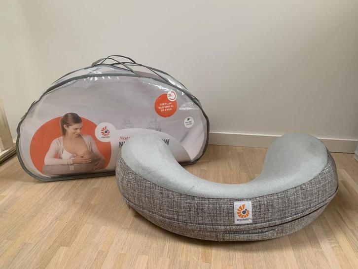 Borstvoedingskussen Ergobaby natural curve, Kinderen en Baby's, Babyvoeding en Toebehoren, Gebruikt, Voedingskussen, Ophalen