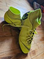Chaussures foot NIKE, Ophalen of Verzenden, Gebruikt, Schoenen