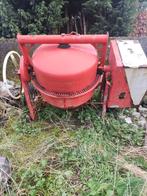 Bétonnière 300 litres  tractable moteur cassé., Enlèvement, Utilisé