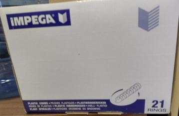 Peignes de reliure plastiques beschikbaar voor biedingen