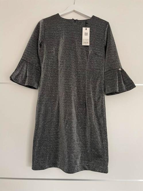 Nouvelle robe de cocktail Vila Joy L, Vêtements | Femmes, Robes, Neuf, Taille 42/44 (L), Gris, Enlèvement ou Envoi